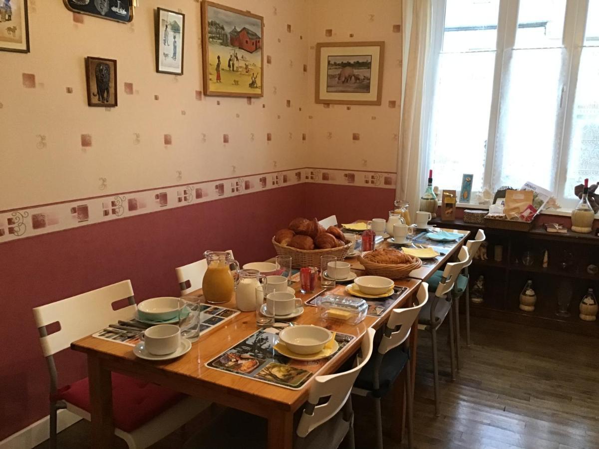 Bed and Breakfast Webb'S Of Glomel Екстер'єр фото