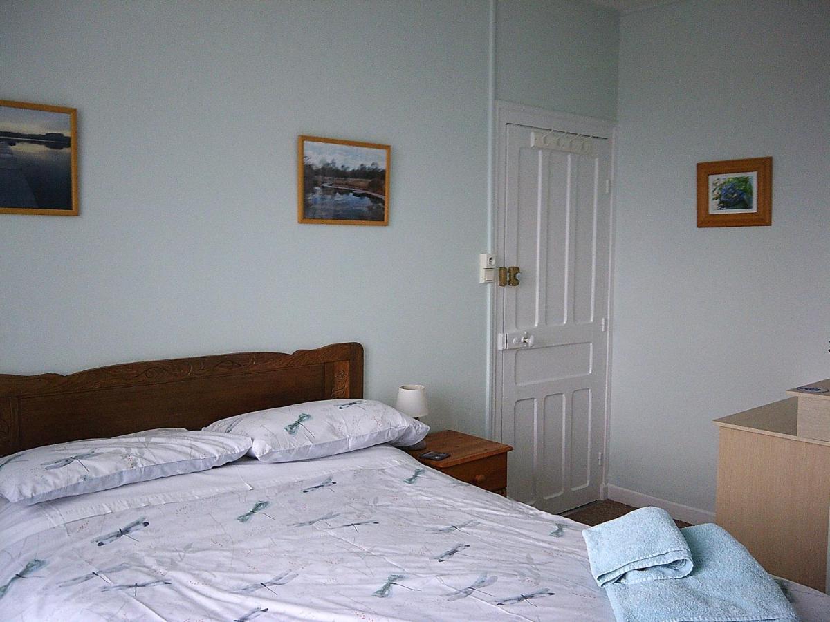 Bed and Breakfast Webb'S Of Glomel Екстер'єр фото